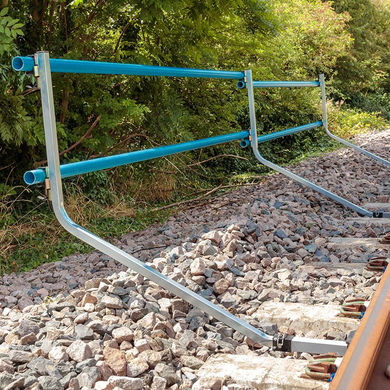 Shoulder Clearance Safety Barrier