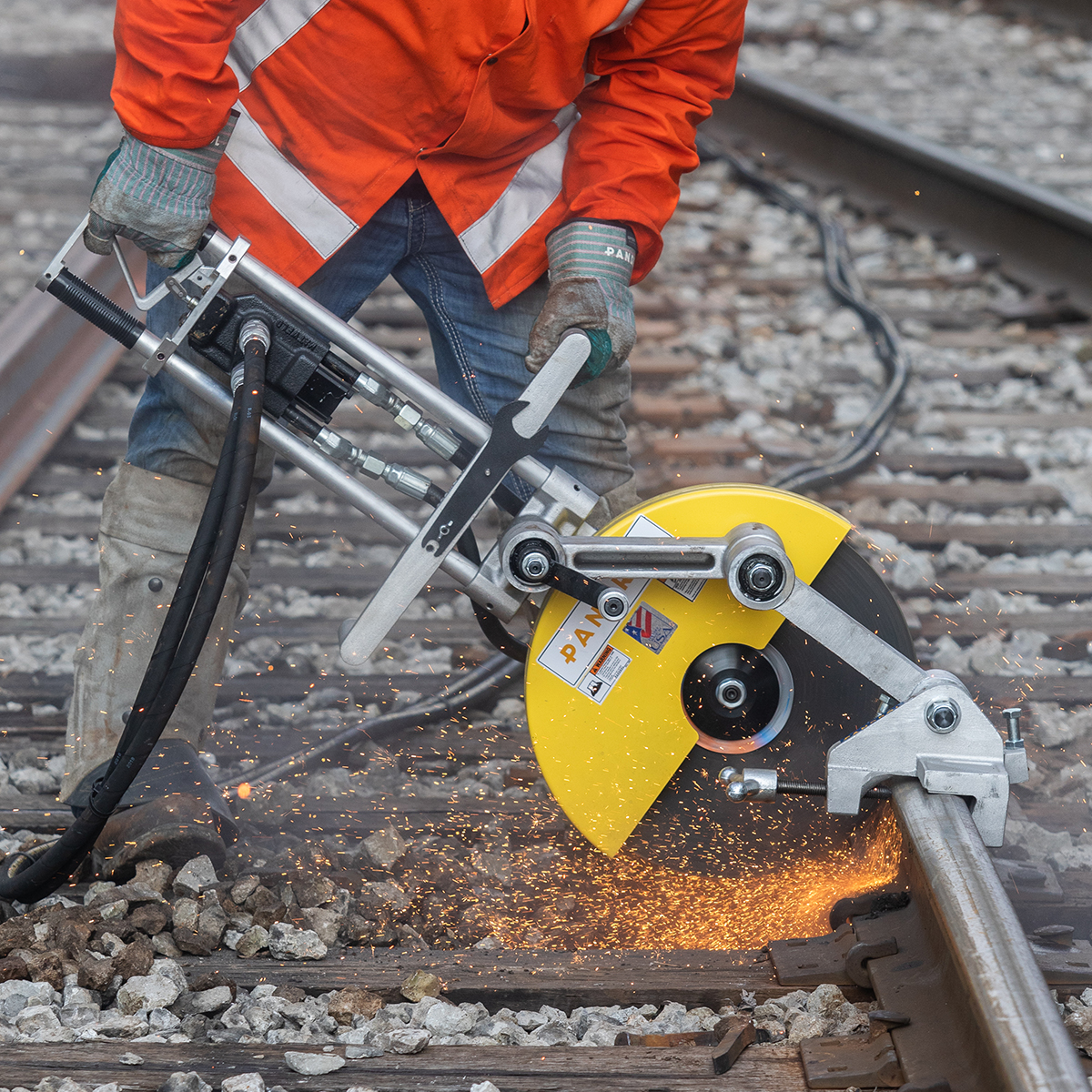 Reversing Rail Saw (03900A)