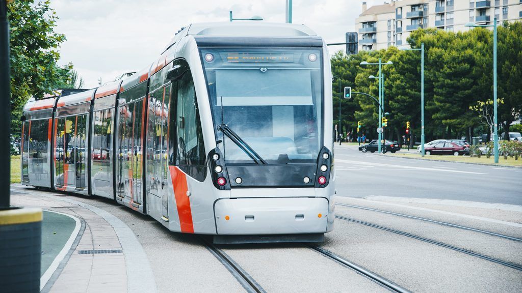 Instalación de Tranvía de Zaragoza, España