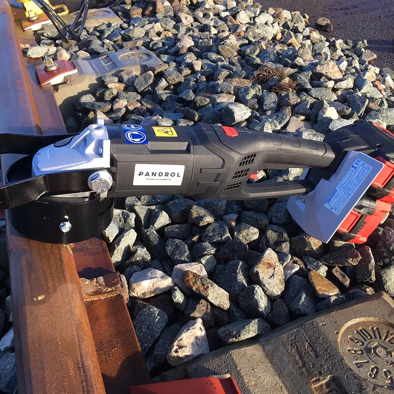 Battery-Operated Handheld Grinder B115